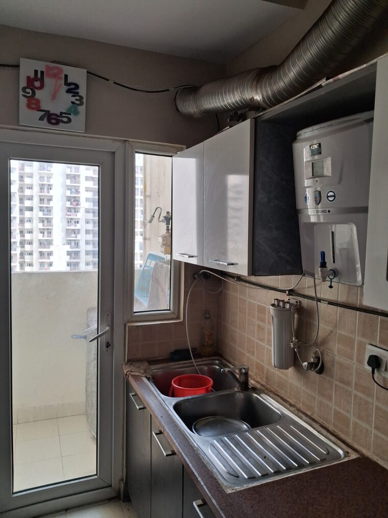Kitchen, mahagun-moderne 3 Bedroom 1550 Sq.Ft. Apartment In Sector 78 Noida 9468285
