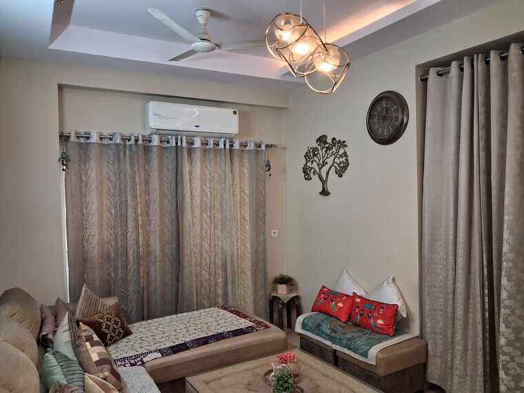 Living Room, mahagun-moderne 3 Bedroom 1550 Sq.Ft. Apartment In Sector 78 Noida 9468285