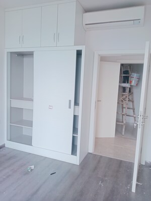 2 BHK Apartment For Rent in Ireo The Corridors, Sector 67a