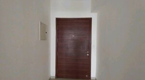 Furnished Amenities in 4 BHK Apartment at DLF New Town Heights I, Sector 90 – for Sale