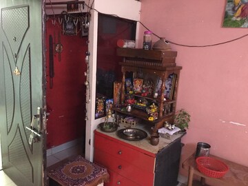 Furnished Amenities in 3 BHK Apartment at Punjabi Para – for Sale