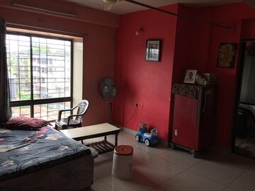 Bedroom in 3 BHK Apartment at Punjabi Para – for Sale