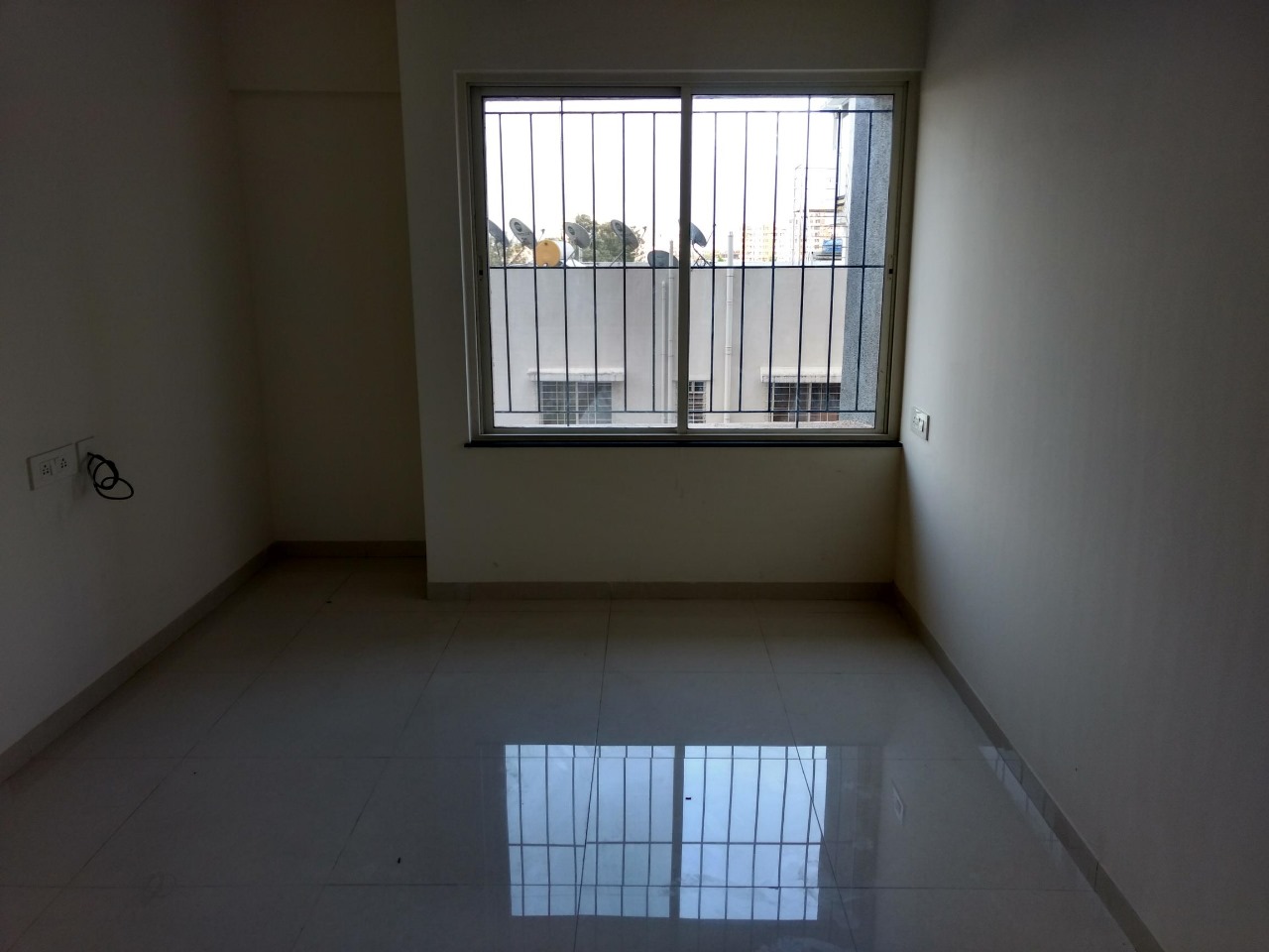 2 BHK Apartment For Sale in Kolte Patil Western Avenue