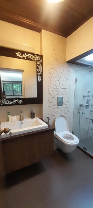 3 BHK Apartment For Sale in Asha Mahal, Cumbala Hill