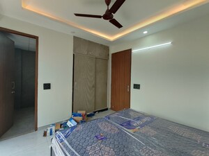 Bedroom in 2 BHK Builder Floor at Unitech South City 1, South City 1 – for Rent