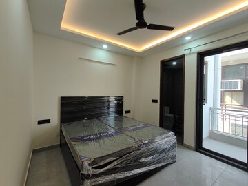 Bedroom in 2 BHK Builder Floor at Unitech South City 1, South City 1 – for Rent