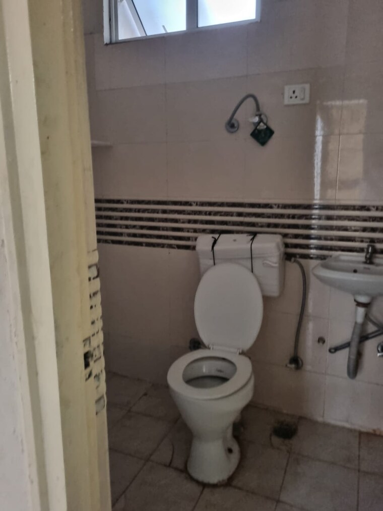 Bathroom, mrg-the-balcony 2 Bedroom 645 Sq.Ft. Apartment In Sector 93 Gurgaon 9468379