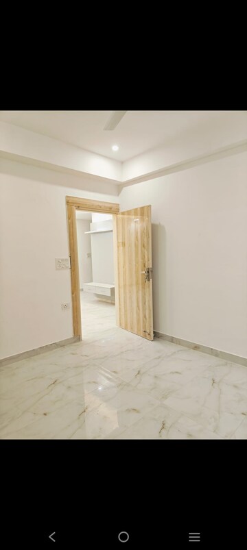 Room in 2 BHK Builder Floor at Saket – for Rent