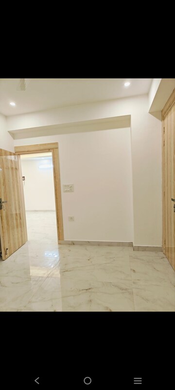 Room in 2 BHK Builder Floor at Saket – for Rent