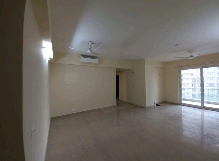 Room, emaar-emerald-floors-premier 3.5 Bedroom 1650 Sq.Ft. Apartment In Sector 65 Gurgaon 9468415