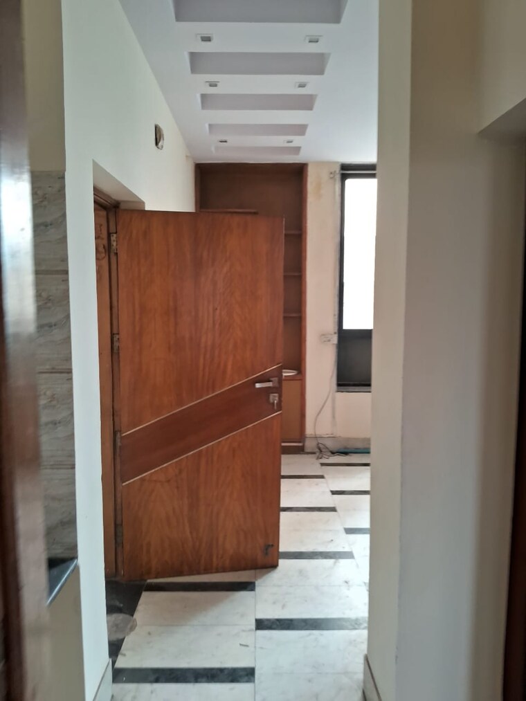 Room, unnati-fortune-the-aranya 2.5 Bedroom 1500 Sq.Ft. Apartment In Sector 119 Noida 9468384