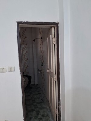 Attached Bathroom in 2.5 BHK Apartment at Unnati Fortune The Aranya, Sector 119 – for Rent