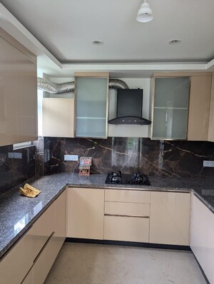 Kitchen in 3 BHK Builder Floor at Sector 39 – for Rent