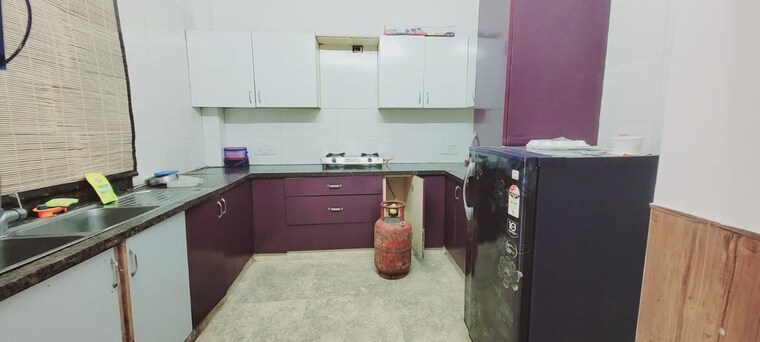 Kitchen, lajpat nagar 4 2 Bedroom 100 Sq.Yd. Builder Floor In Lajpat Nagar 4 Delhi 9468419