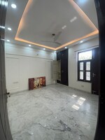 3 BHK + Servant Room 2400 Sq.Ft. Builder Floor in Sector 46