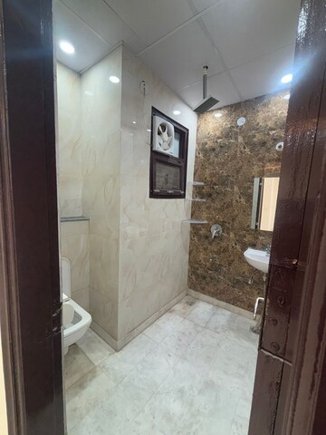 Bathroom in 3 BHK Builder Floor at Sector 46 – for Rent