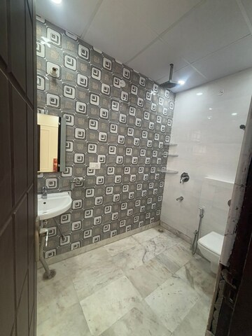 Bathroom in 3 BHK Builder Floor at Sector 46 – for Rent