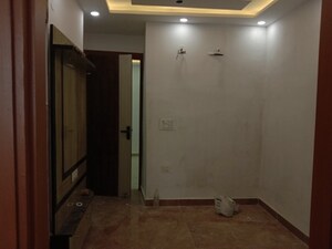 Room in 2 BHK Builder Floor at Dwarka Mor – for Sale