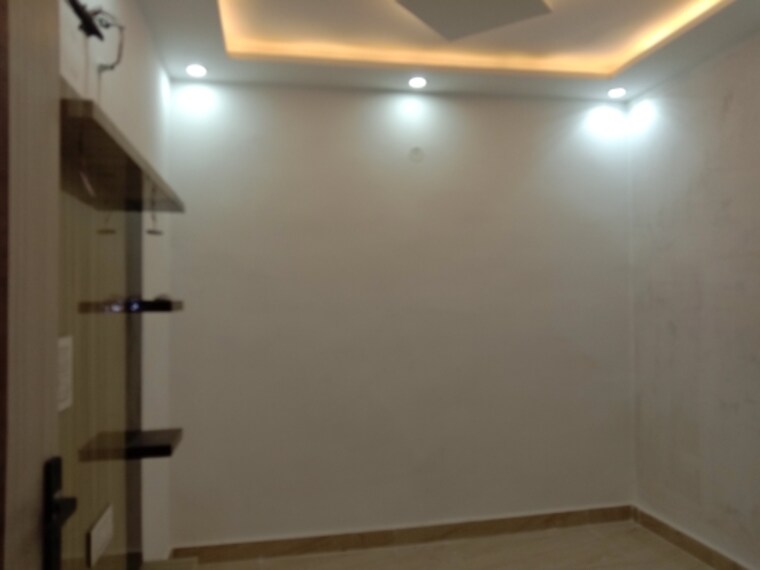 Room, dwarka mor 2 Bedroom 459 Sq.Ft. Builder Floor In Dwarka Mor Delhi 9468532