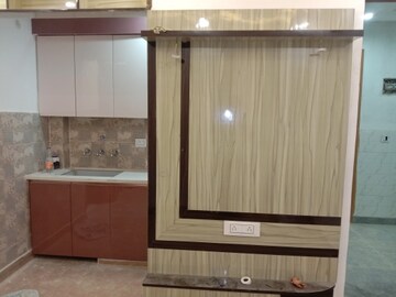 Furnished Amenities in 2 BHK Builder Floor at Dwarka Mor – for Sale
