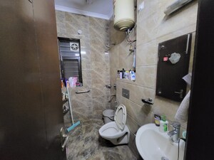Bathroom in 2 BHK Builder Floor at RWA Residential Society Sector 46, Sector 46 – for Rent