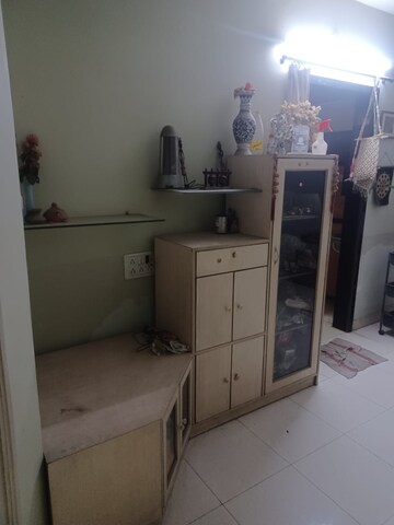 Kitchen in 1.5 BHK Apartment at Milind Madhura Tower, Amboli – for Sale