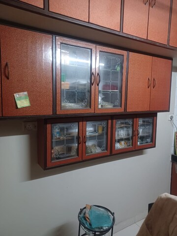 Furnished Amenities in 1.5 BHK Apartment at Milind Madhura Tower, Amboli – for Sale