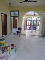 3 BHK 200 Sq.Mt. Builder Floor in Tulip Mall