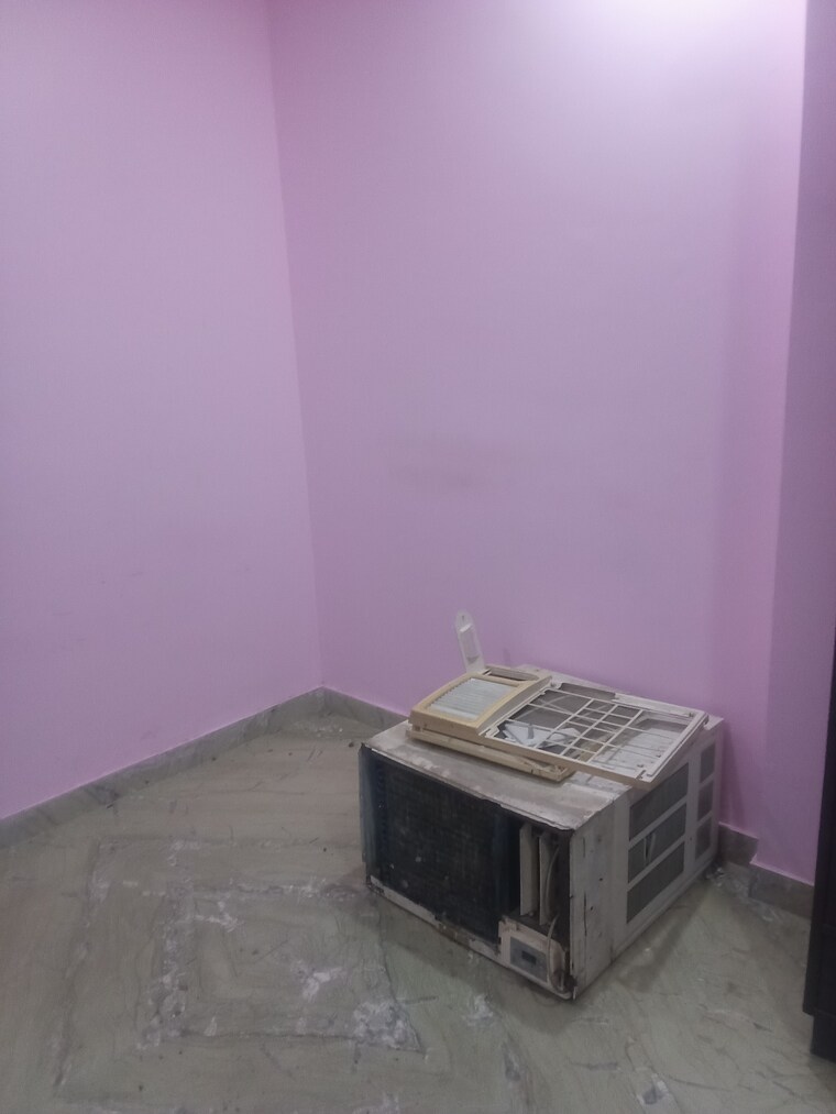 Bedroom, rohini sector 23 1 Bedroom 550 Sq.Ft. Builder Floor In Rohini Sector 23 Delhi 9468610