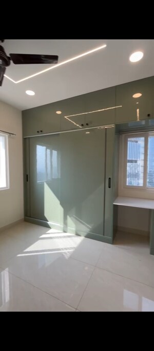 Room in 3 BHK Apartment at Prestige Beverly Hills, Kokapet – for Rent