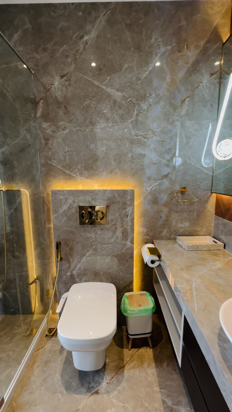 Bathroom, mirchandani-triton 3 Bedroom 1550 Sq.Ft. Apartment In Santacruz West Mumbai 9469100