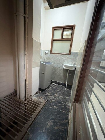 Balcony in 3 BHK Builder Floor at Unitech Arcadia, South City 2 – for Rent