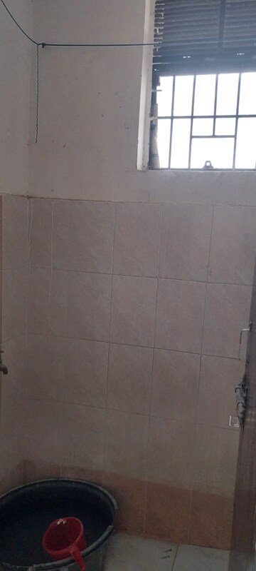 Bathroom in 1.5 BHK Apartment at Sector 10 Greater Noida – for Rent