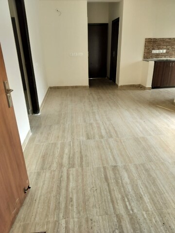 Room in 3 BHK Apartment at Amrapali Terrace Homes, Tech Zone 4 Greater Noida – for Sale