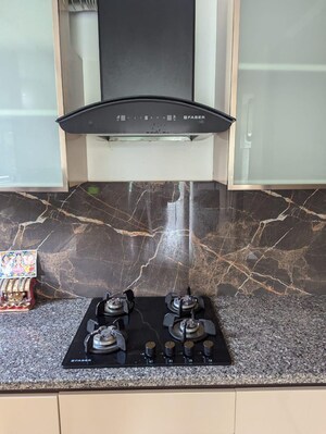 Team Area in 3 BHK Builder Floor at Unitech South City 1, South City 1 – for Rent