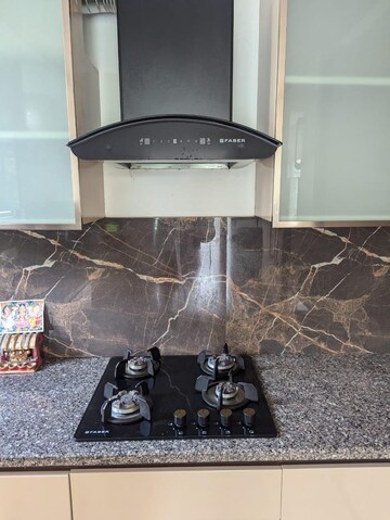 Team Area in 3 BHK Builder Floor at Unitech South City 1, South City 1 – for Rent