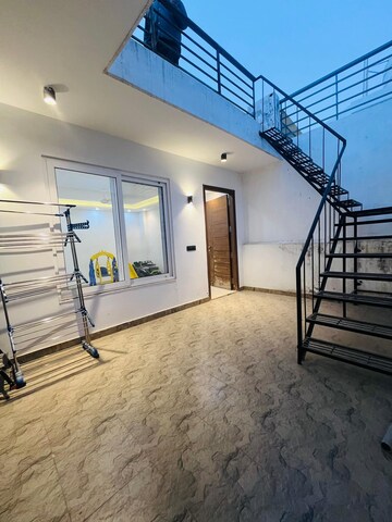 1 BHK Builder Floor For Rent in Chattarpur