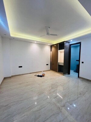 Bedroom in 1 BHK Builder Floor at Chattarpur – for Rent