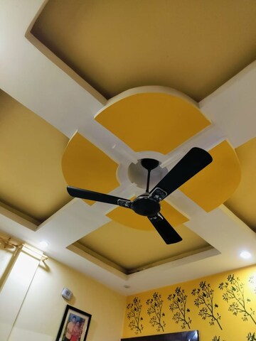 Furnished Amenities in 4 BHK Independent House at Bharat Colony – for Sale