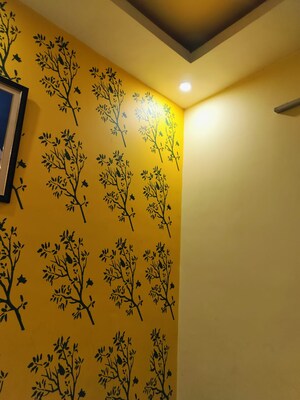 Room in 4 BHK Independent House at Bharat Colony – for Sale