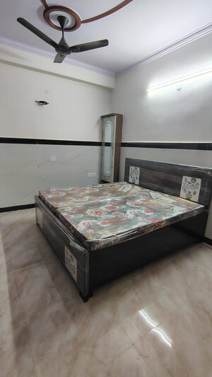 Bedroom in 1 BHK Builder Floor at Dwarka Mor – for Rent