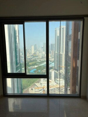 Room in 3.5 BHK Apartment at Piramal Mahalaxmi, Mahalaxmi – for Rent