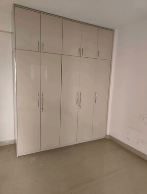 3.5 BHK Apartment For Rent in Emaar Emerald Floors Premier, Sector 65