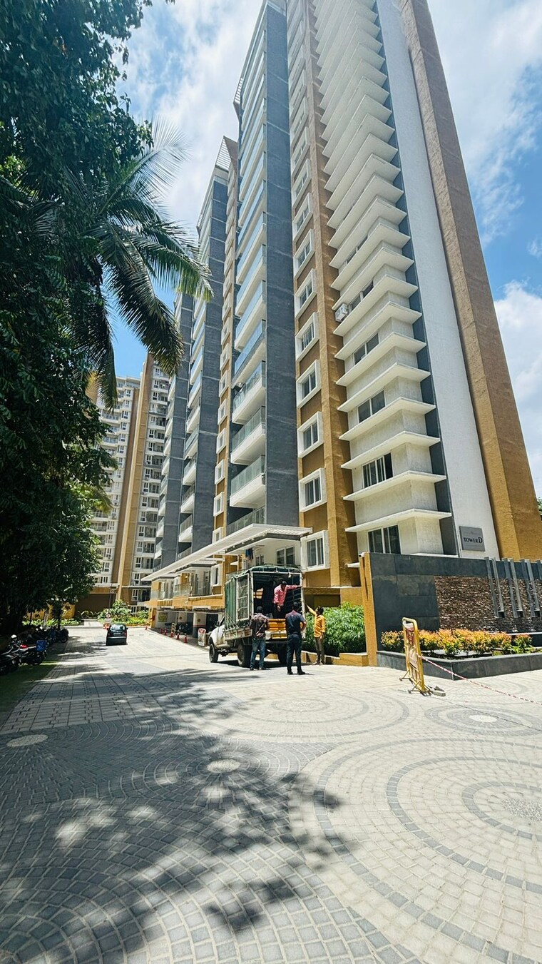 Exterior View, shriram-southern-crest 2.5 Bedroom 1400 Sq.Ft. Apartment In Jp Nagar Bangalore 9469340