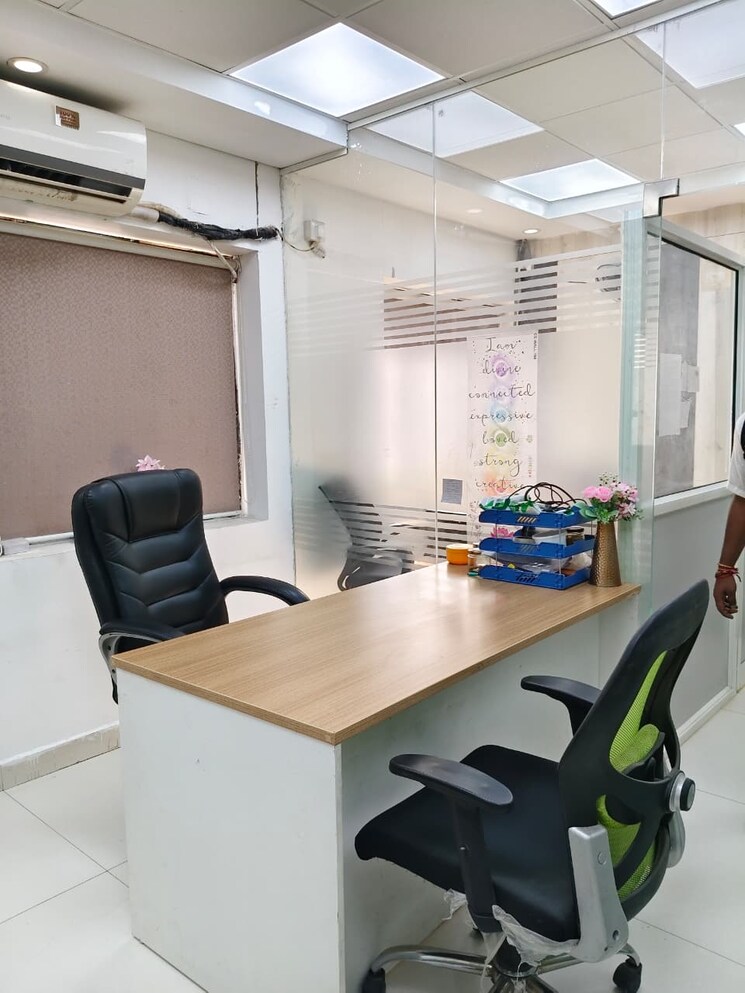 Team Area, sector 63 Commercial Office Space 810 Sq.Ft. In Sector 63 Noida 9469419