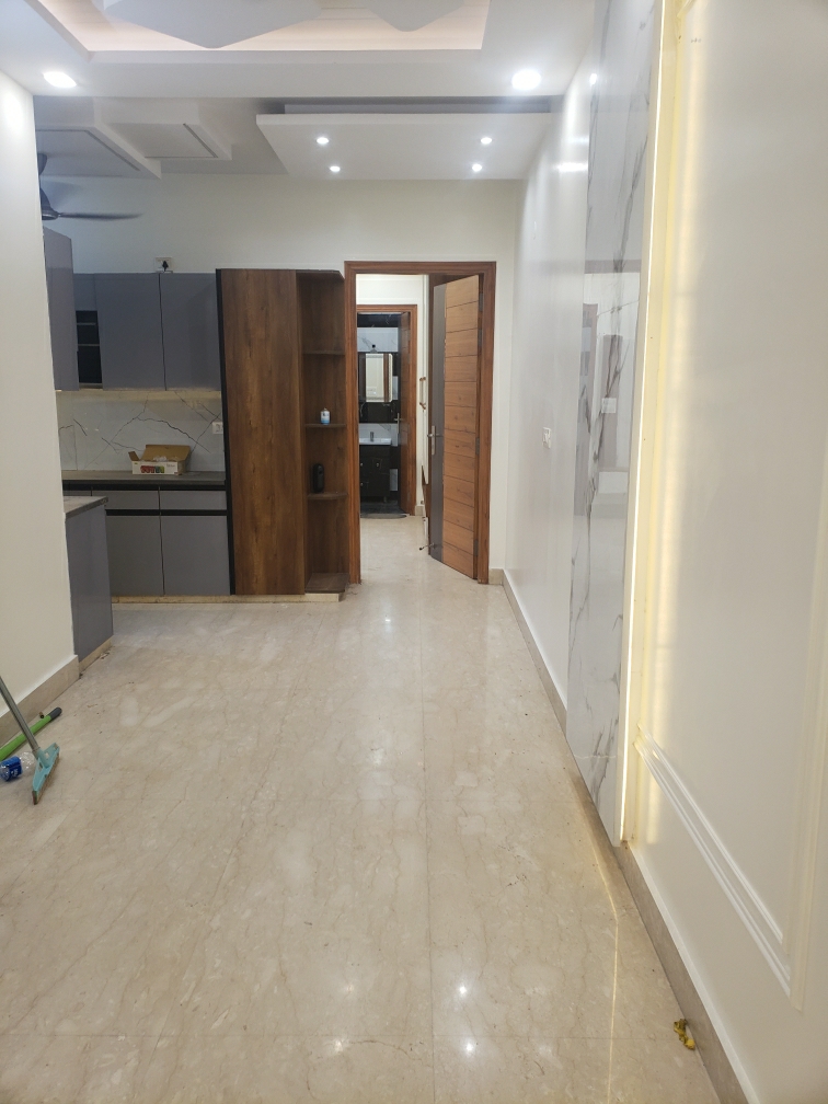 2 BHK Builder Floor For Rent in Janakpuri