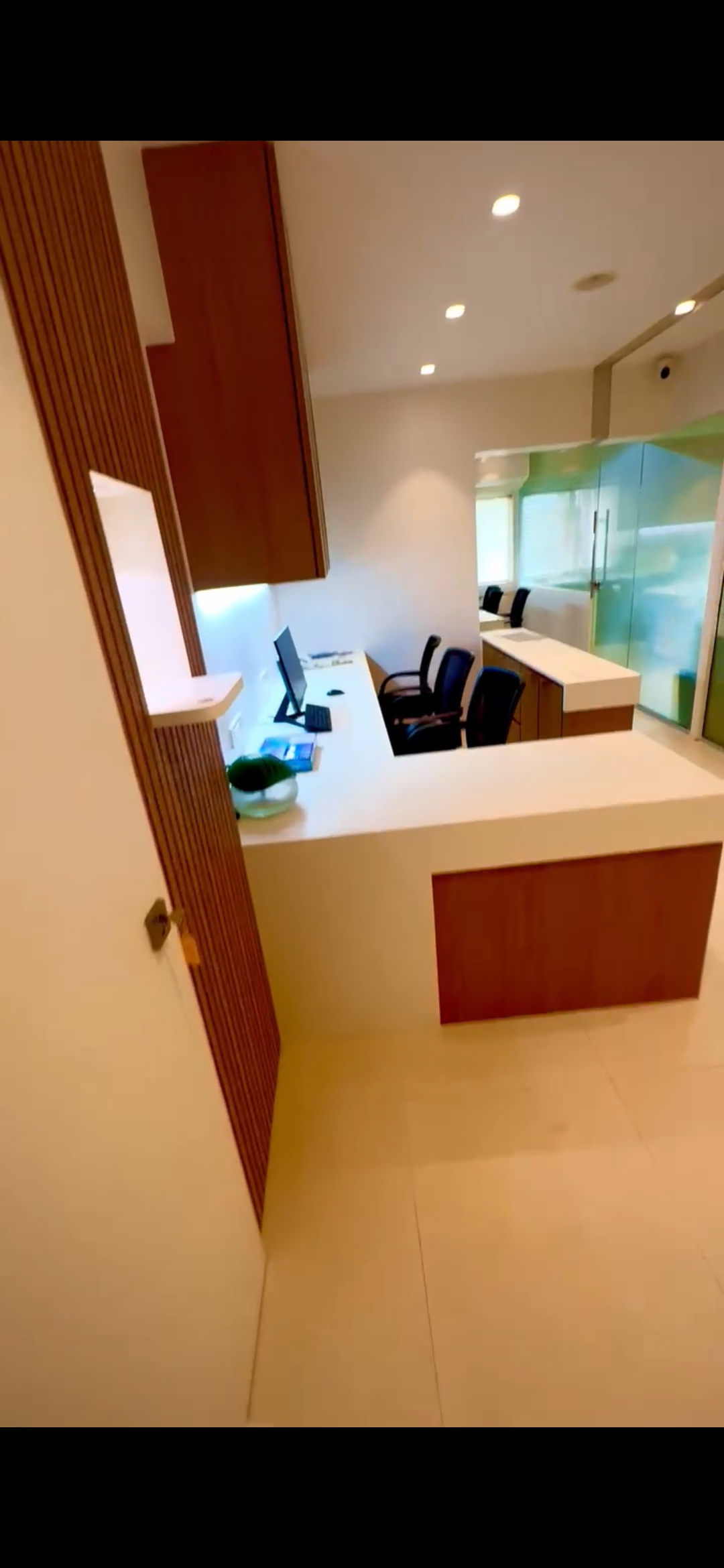 Office Space For Sale in Remi Bizcourt