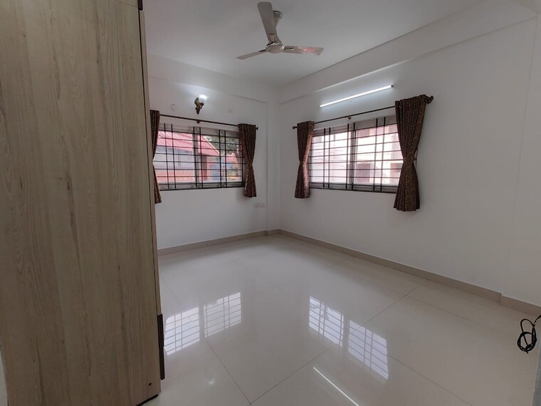 Room, menka-apartment 3 Bedroom 1800 Sq.Ft. Apartment In Indiranagar Bangalore 9469773