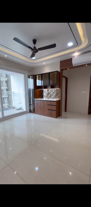 Room in 3 BHK Apartment at Prestige Beverly Hills, Kokapet – for Rent