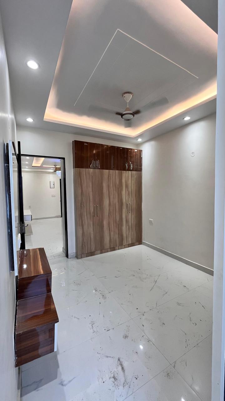 2 BHK + Pooja Room Builder Floor For Sale in Sector 16B Greater Noida